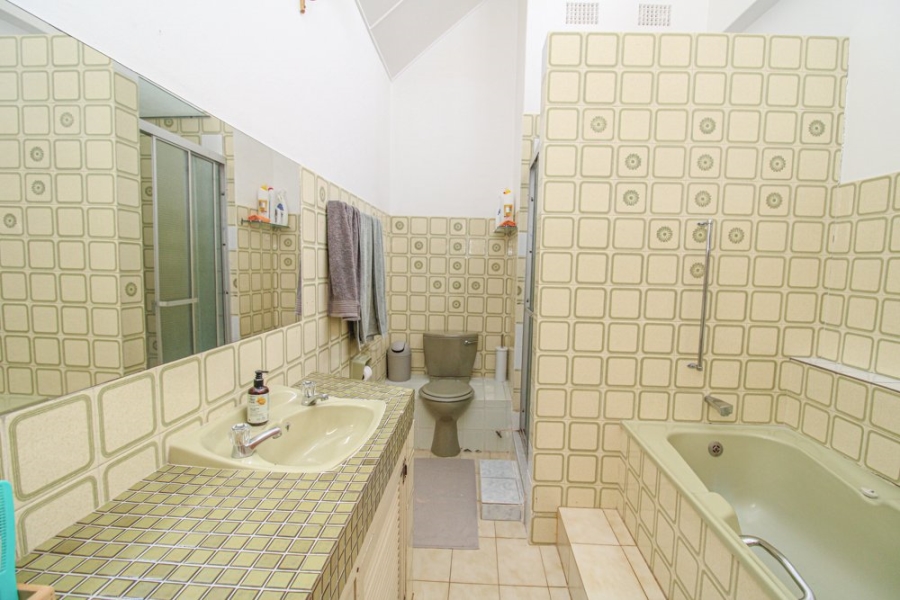 3 Bedroom Property for Sale in Vincent Heights Eastern Cape
